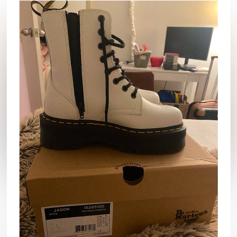Dr martens Jadon platform boot